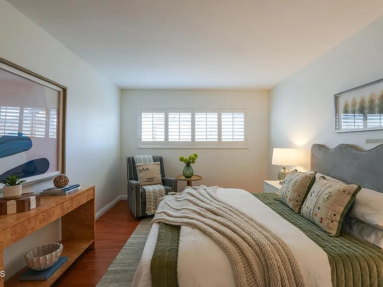 120 S Sierra Madre Blvd #205 — Photo 29