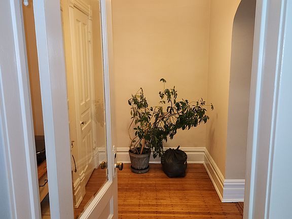 Entrance into 260 Unit thru Front Door