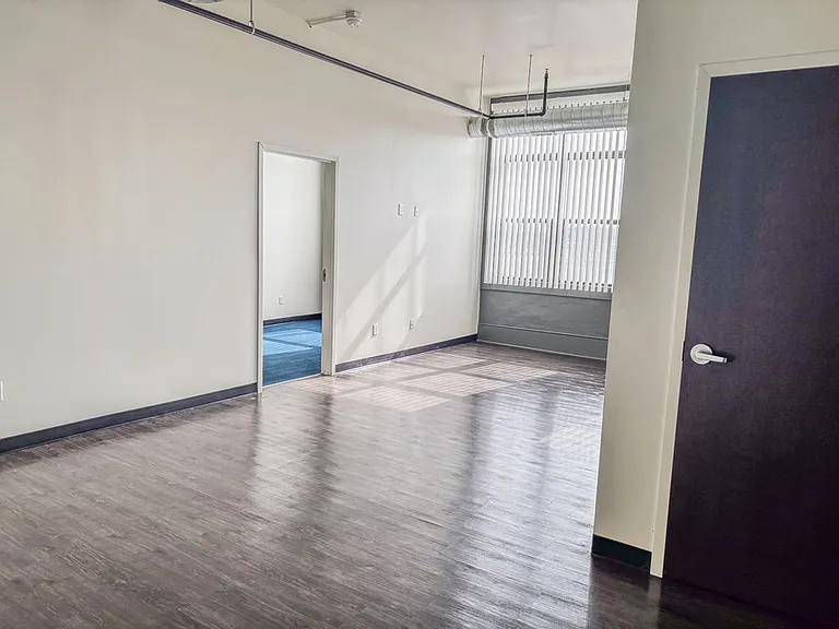 23 N Summit St — Photo 10