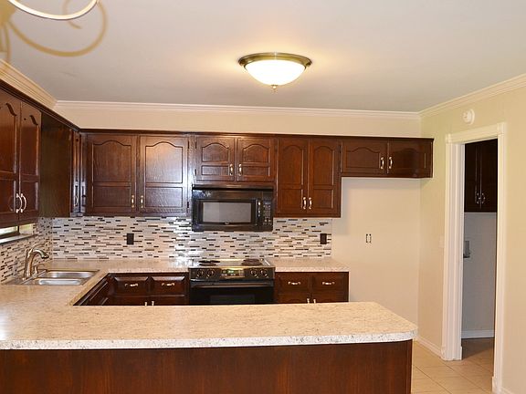 5th image of 9890 E Whipperwill Ln