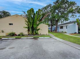 516 SW 14th Ct, Fort Lauderdale, FL