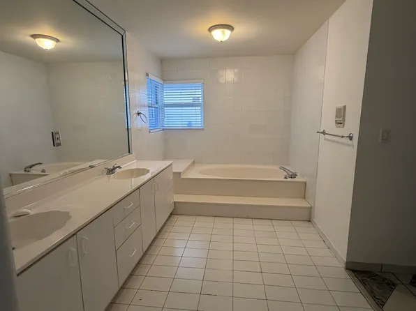 (undisclosed Address), Miami, FL 33175