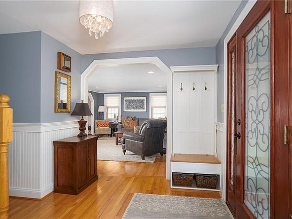 2nd image of 72 Bywater Dr