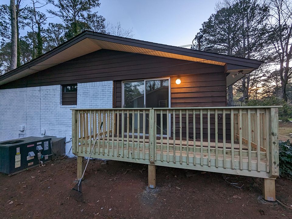 2nd image of 3372 Blue Jay Dr