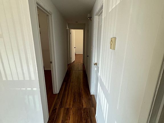 2nd image of 15 Tasco Ct #1