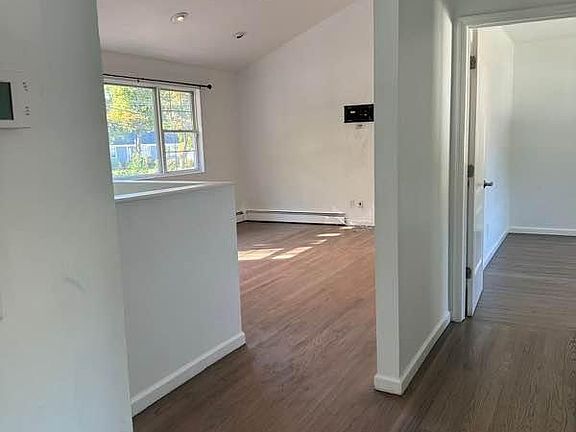 4th image of 0 Fulton St