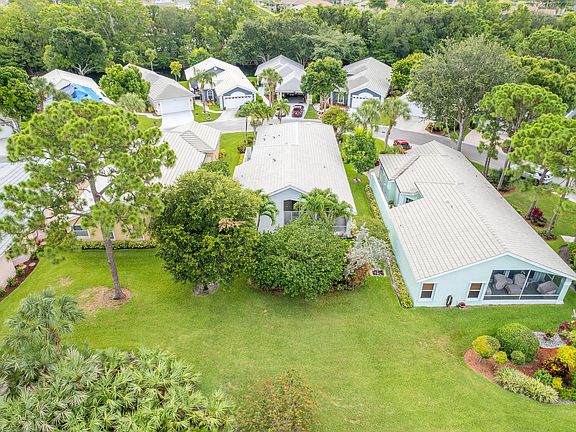 5th image of 168 Harbor Lake Cir