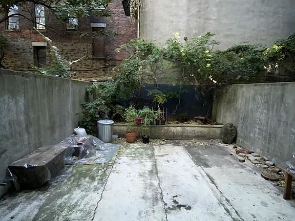 3rd image of 532 W 175th St APT 1