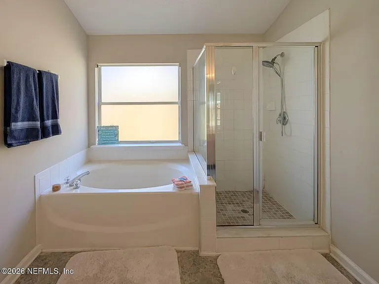 12985 Harborton Dr — Photo 22