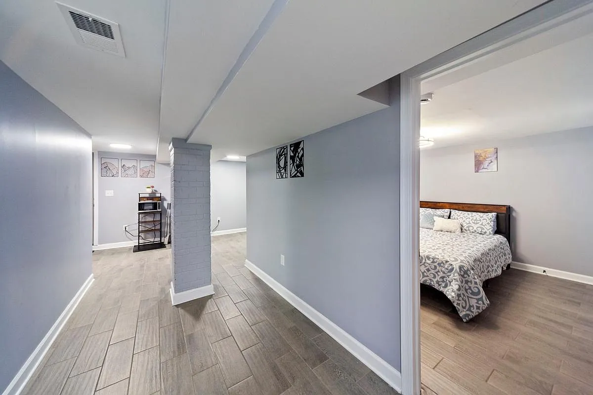 4 bed, 3.0 bath, 1800 sqft, $866 — Photo 3