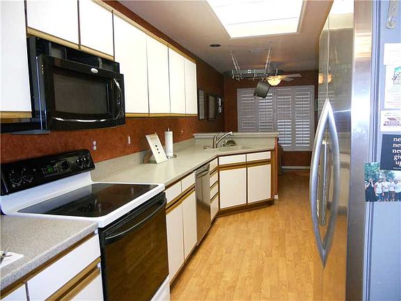 2nd image of 403 Red Cedar Ct NE