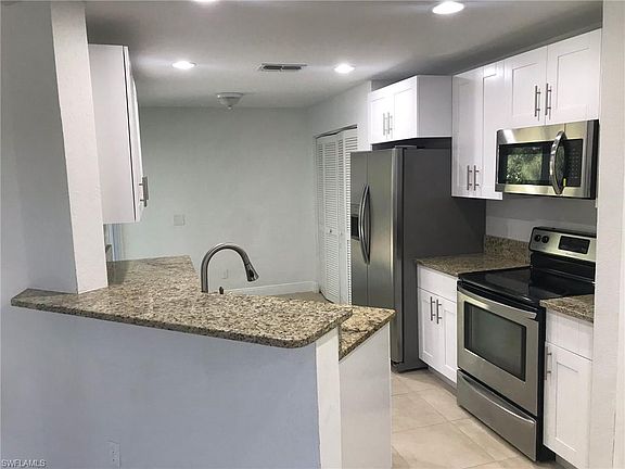 4th image of 3007 SW 15th Ave
