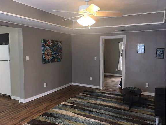 3rd image of 506 2nd St