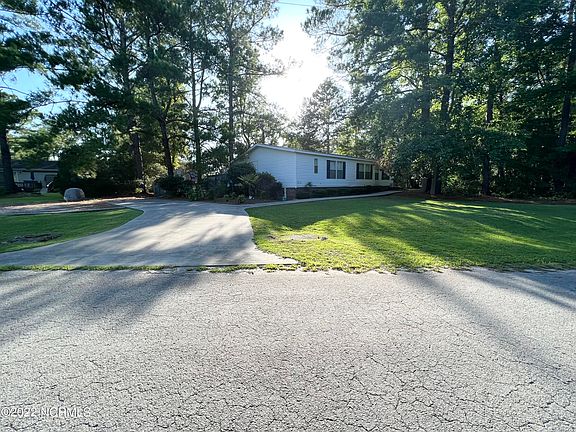 3rd image of 2973 Ash Drive SW