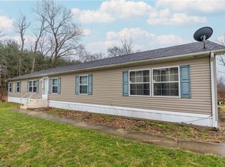 11327 4th St NE, Magnolia, OH