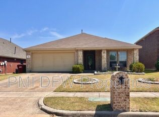 211 Villanova Dr, Van Alstyne, TX 75495