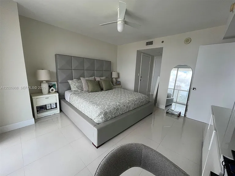 50 Biscayne Blvd #3411 — Photo 11