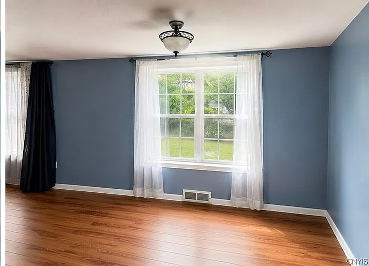 203 Newcastle Rd — Photo 11