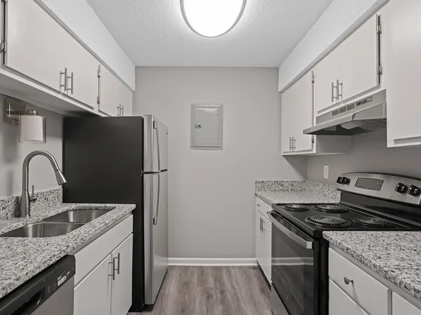 Liberty Heights Apartments, 1136 W College St #1146H, Liberty, MO 64068