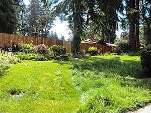 3rd image of 7631 Alice Ct SE