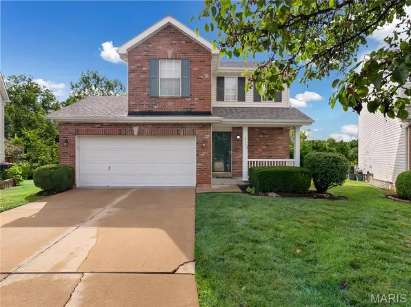 836 Wayland Dr, O'Fallon, MO 63366