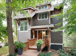 12 Sunset Dr, Asheville, NC 28804