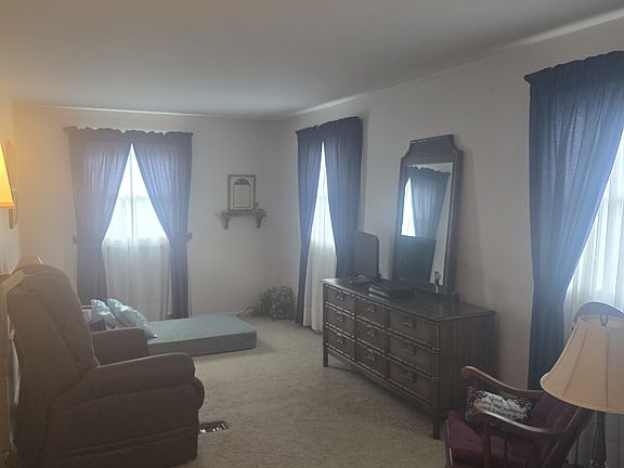 5th image of 53 Swainford Dr