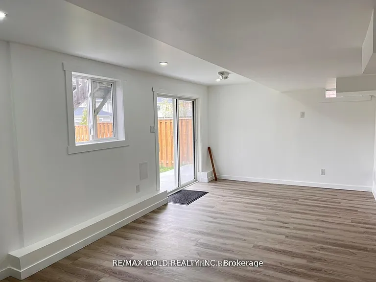1708 Arborwood Dr — Photo 22