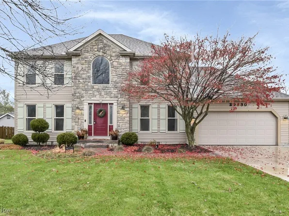 29880 Westminster Dr, North Olmsted, OH 44070
