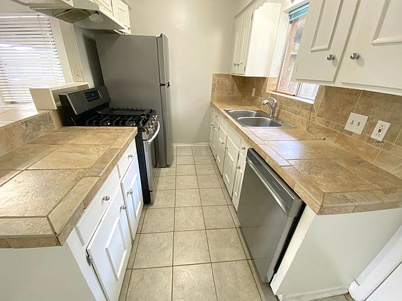 4th image of 10122 Shadow Wood Dr APT 23