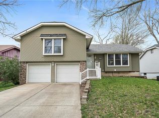 6702 E 140th Pl, Grandview, MO 64030