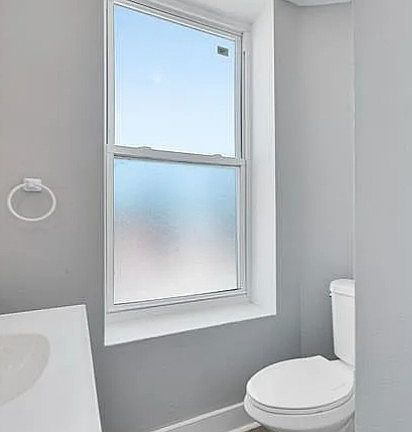 4th image of 7914 S Broadway #2F