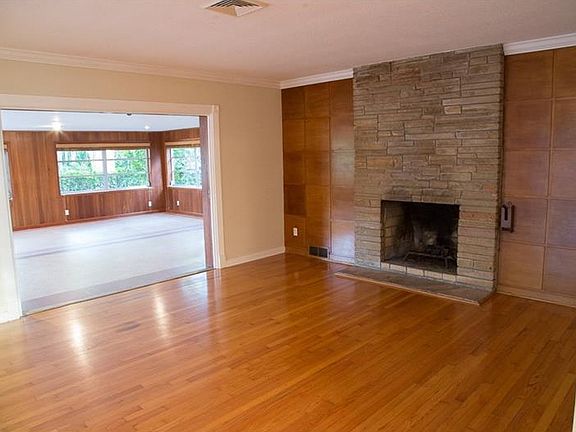 2nd image of 2322 W End Ave