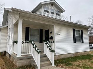 224 W Dee St, Lebanon, IL 62254