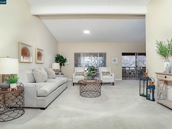 5th image of 2857 Ptarmigan Dr APT 3