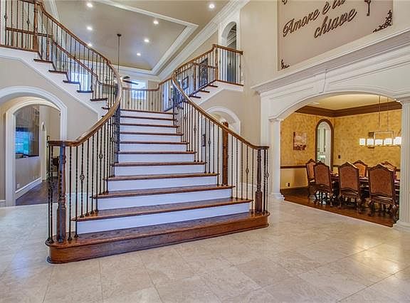 4th image of 1119 Cambridge Ct