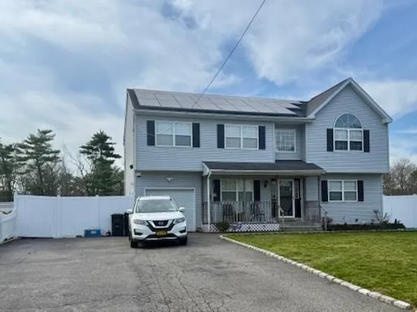 130 Cedar Drive, Bay Shore, NY 11706