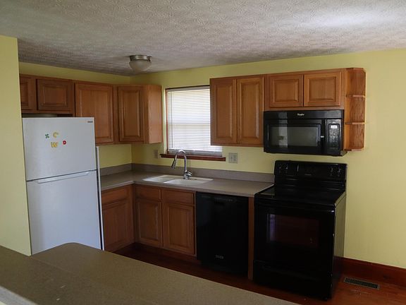 4th image of 6040 Woodmoor St
