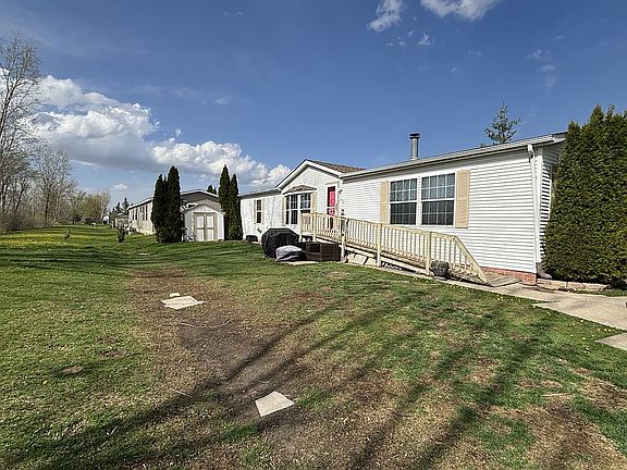 3rd image of 32987 Primrose Ct