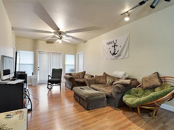 5th image of 1901 Crossing Pl APT 2201