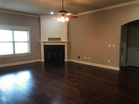 3rd image of 4203 SW Beech Ln