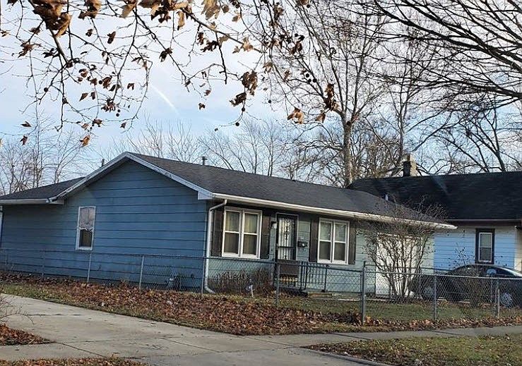 2nd image of 1104 N 6th St