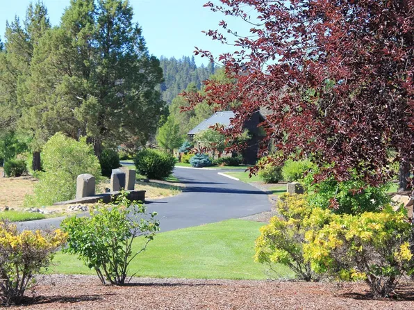 1132 Paper Birch Way, Klamath Falls, OR 97601