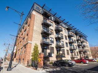 2911 N Western Ave APT 202, Chicago, IL 60618