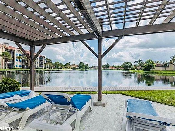 3rd image of 4039 Corrientes Ct E