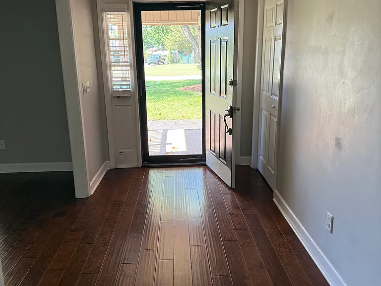 2305 Clematis Trl — Photo 9