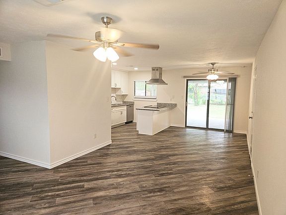 4th image of 6908 Sunflower Cir N