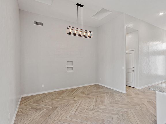 5th image of 12649 Don Norte St