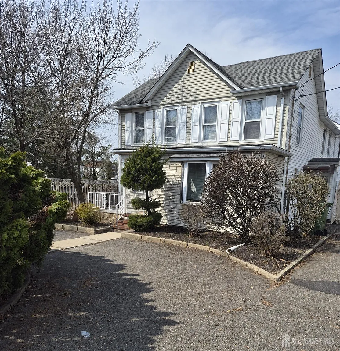 185 Washington Rd photo 1