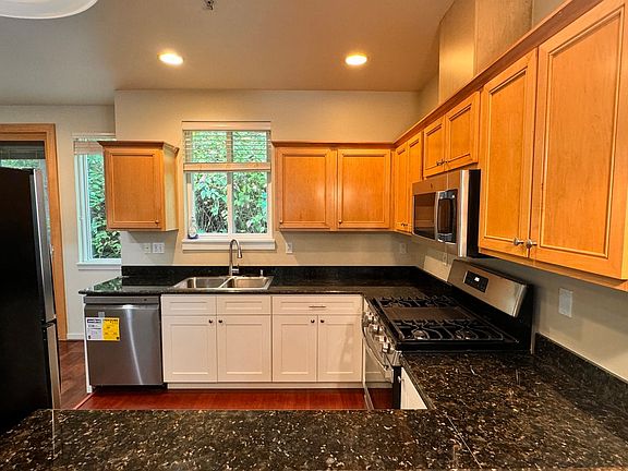 5th image of 21246 SE 42nd Pl